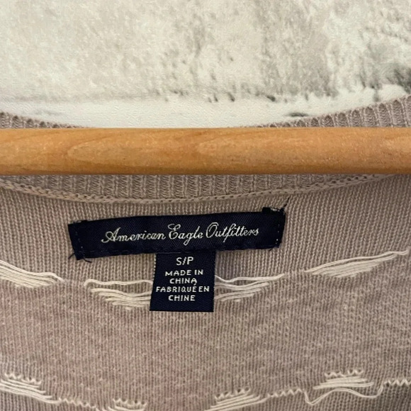 Women’s gray with white lace vertical stripe sweater Small - Picture 3 of 4